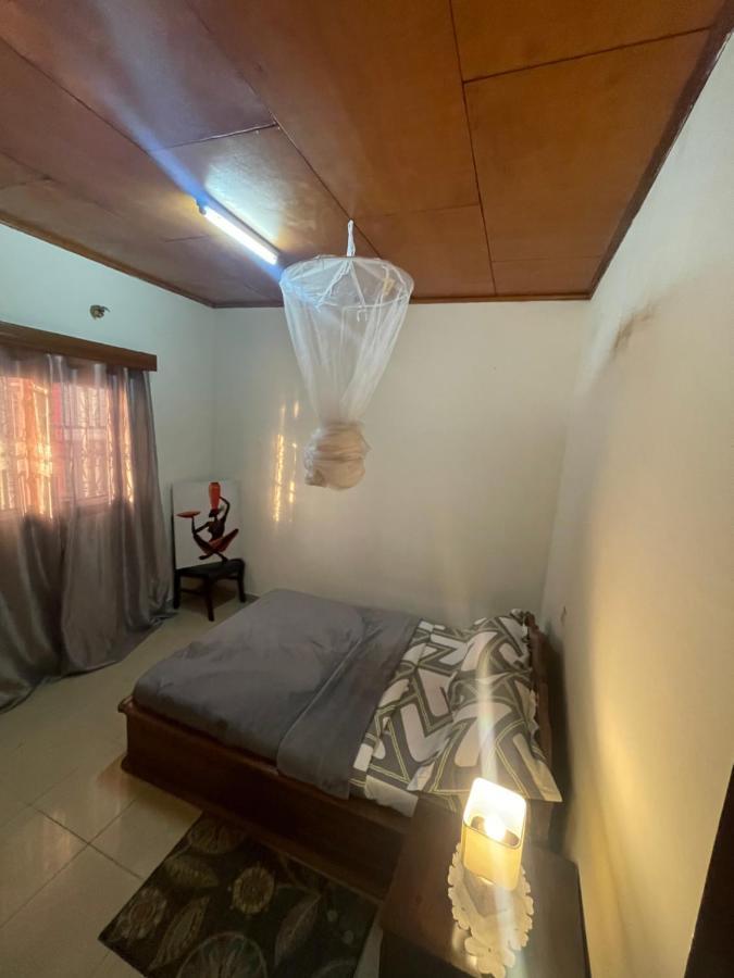 Km'S Cozy Spacious Calm Appart Meuble Yaoundé Exterior foto