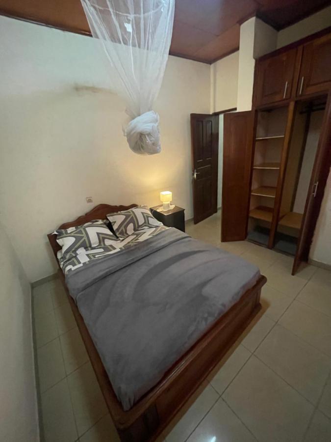Km'S Cozy Spacious Calm Appart Meuble Yaoundé Exterior foto